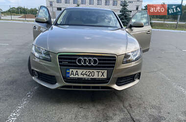 Седан Audi A4 2010 в Ирпене