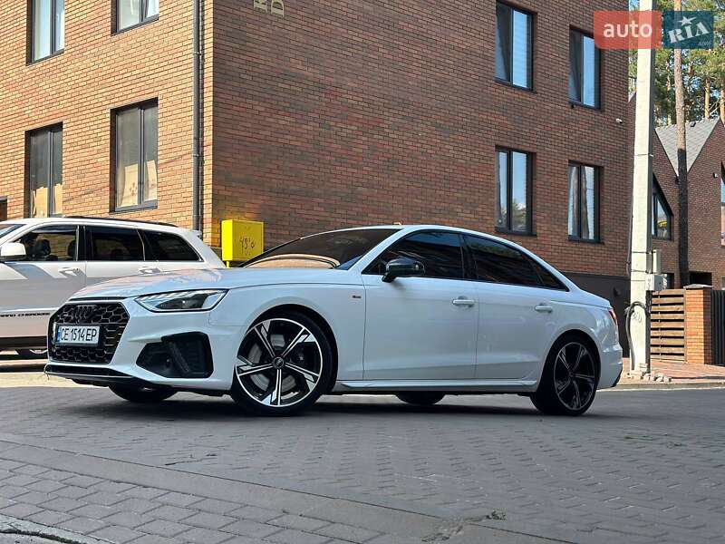 Седан Audi A4 2022 в Киеве