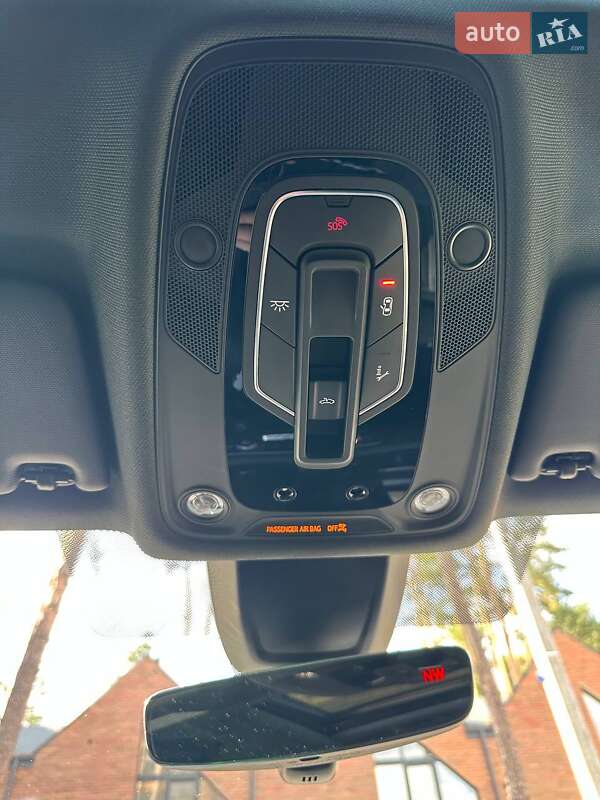Седан Audi A4 2022 в Киеве