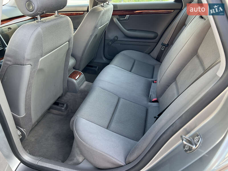 Седан Audi A4 2001 в Києві