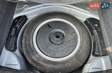 Седан Audi A4 2001 в 