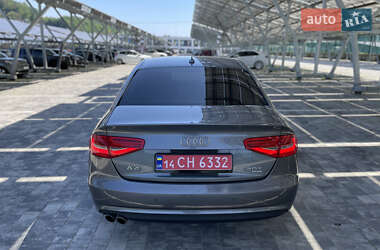 Седан Audi A4 2012 в 