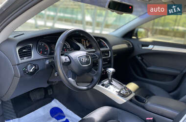 Седан Audi A4 2012 в 