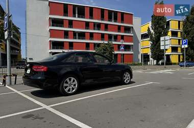 Седан Audi A4 2011 в 