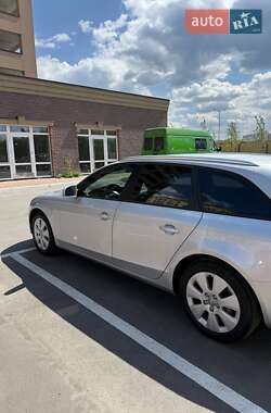 Универсал Audi A4 2013 в 