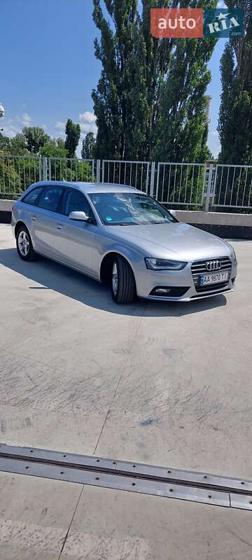 Универсал Audi A4 2014 в 