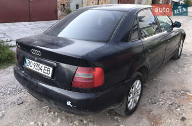 Седан Audi A4 1996 в 