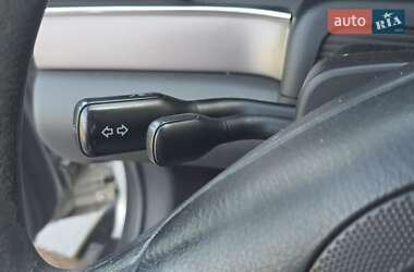 Седан Audi A4 2000 в 