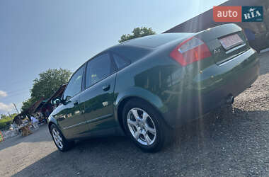 Седан Audi A4 2001 в 
