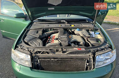 Седан Audi A4 2001 в 