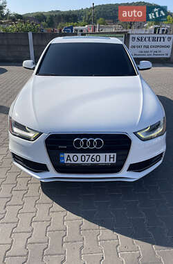 Седан Audi A4 2015 в Мукачево