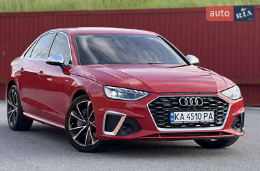 Седан Audi A4 2020 в 