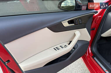 Седан Audi A4 2020 в 