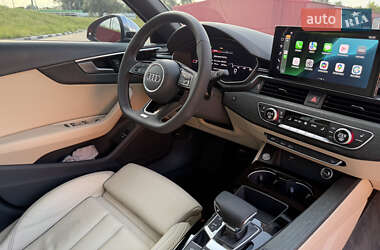 Седан Audi A4 2020 в 