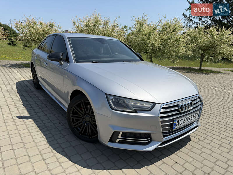 Седан Audi A4 2018 в Луцке