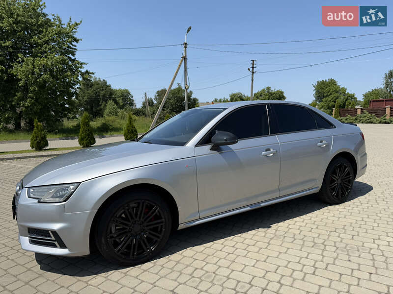 Седан Audi A4 2018 в Луцке