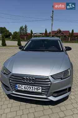 Седан Audi A4 2018 в 