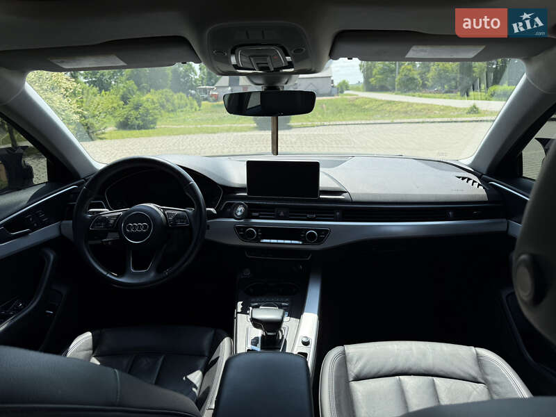 Седан Audi A4 2018 в Луцке