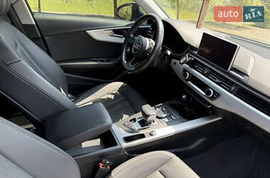 Седан Audi A4 2018 в 