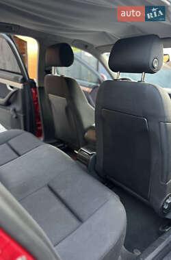 Седан Audi A4 2002 в 
