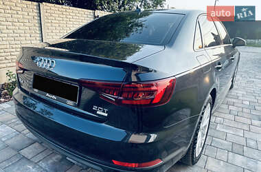 Седан Audi A4 2018 в 