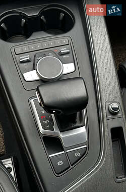 Седан Audi A4 2018 в 
