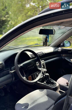 Универсал Audi A4 1997 в 