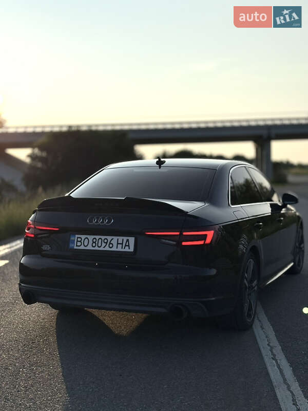Седан Audi A4 2018 в Тернополе