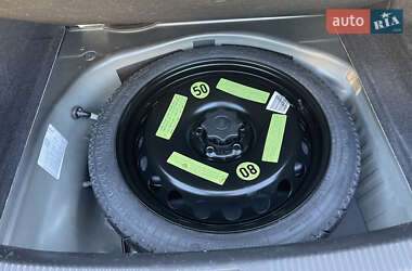 Седан Audi A4 2013 в 