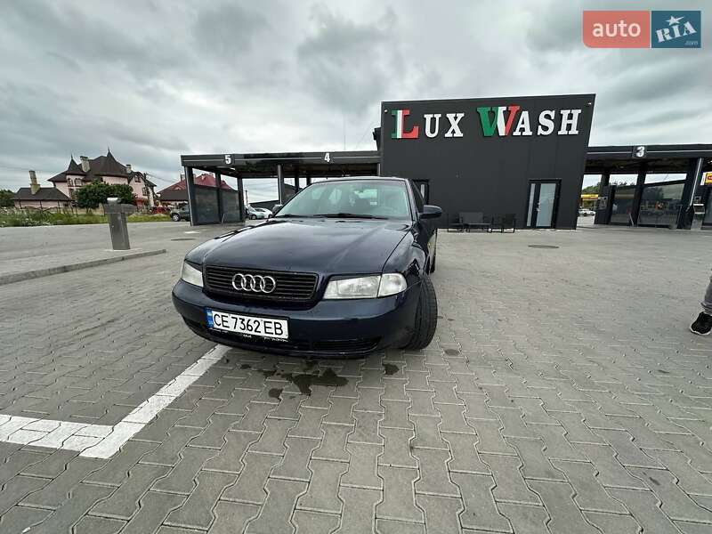 Седан Audi A4 1997 в Вижниці