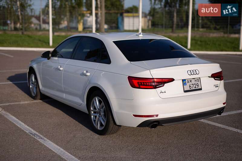 Седан Audi A4 2017 в Житомирі