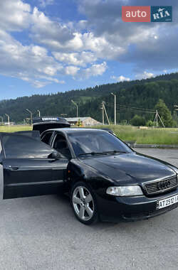 Седан Audi A4 1995 в 