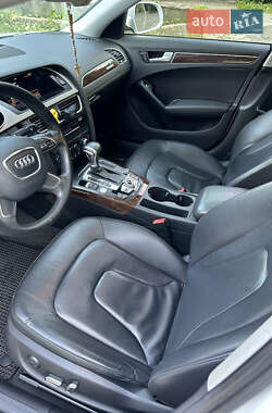 Седан Audi A4 2012 в 