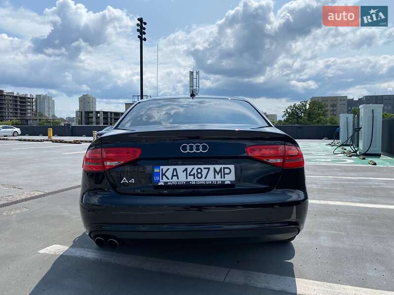 Седан Audi A4 2013 в Киеве