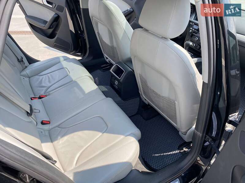 Седан Audi A4 2013 в Киеве