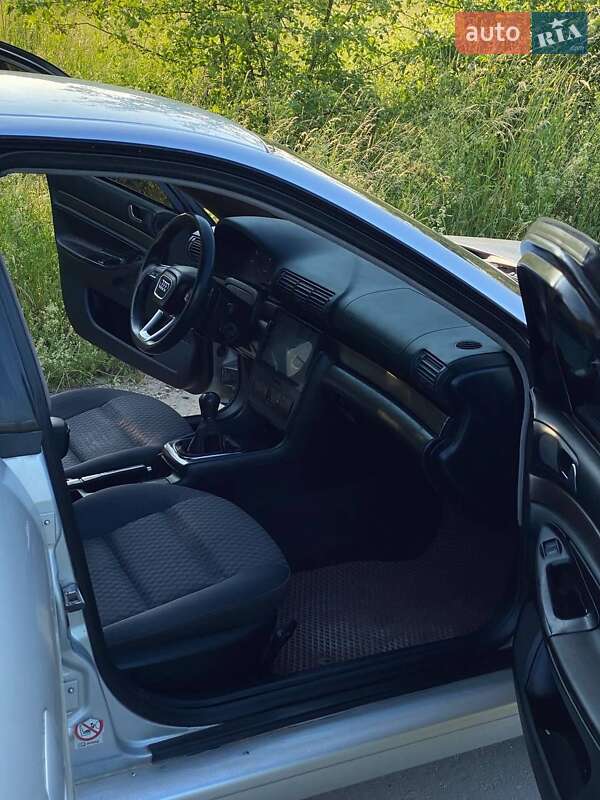 Седан Audi A4 1999 в Ивано-Франковске