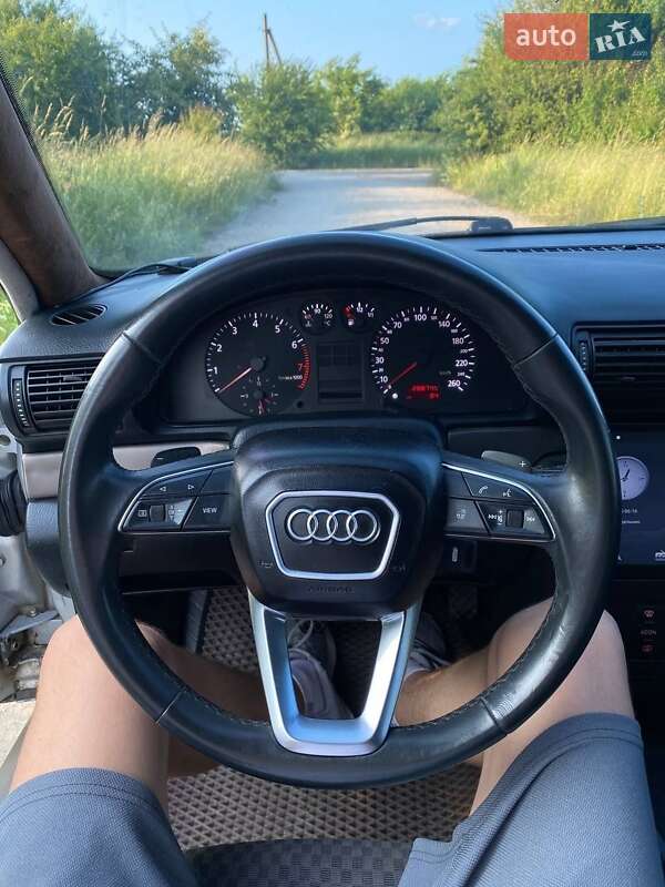 Седан Audi A4 1999 в Ивано-Франковске