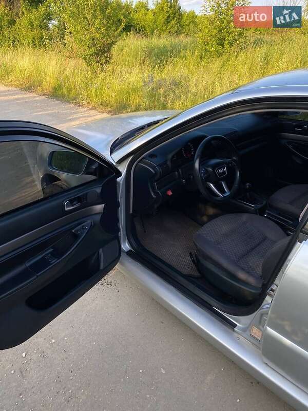 Седан Audi A4 1999 в Ивано-Франковске