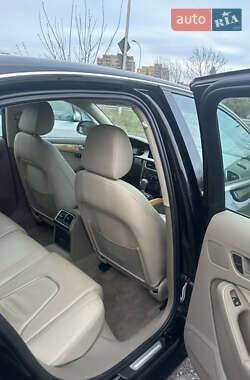 Седан Audi A4 2009 в 