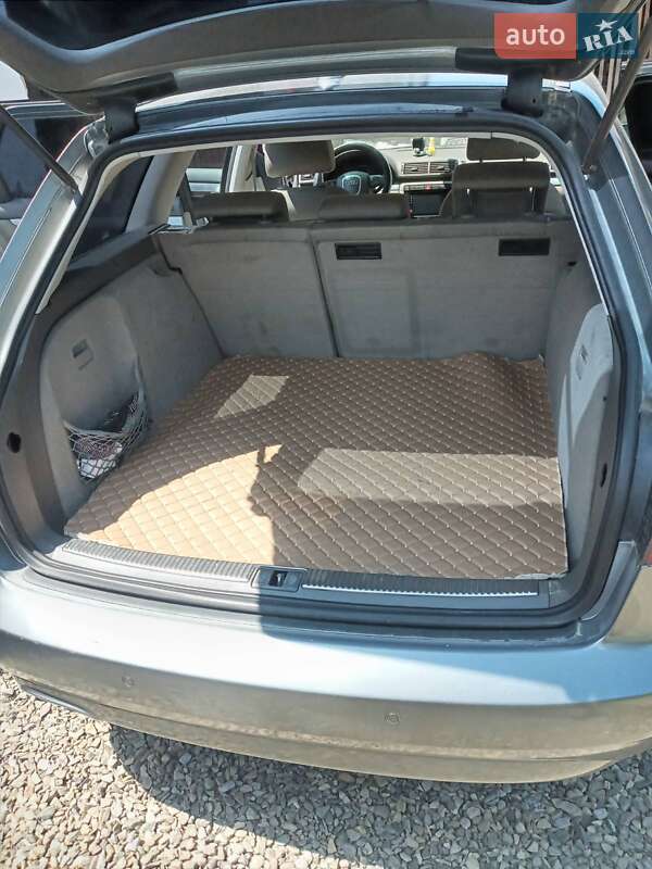 Универсал Audi A4 2004 в Тячеве фото 3 Универсал Audi A4 2004 в Тячеве