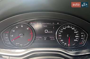 Седан Audi A4 2017 в 