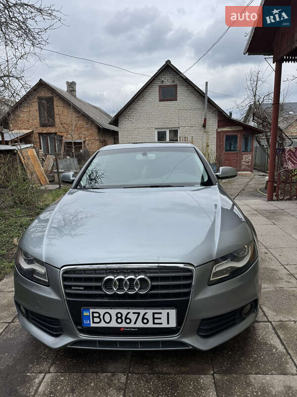 Седан Audi A4 2011 в 