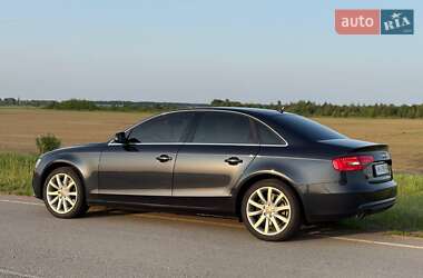Седан Audi A4 2014 в 