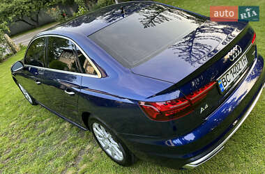 Седан Audi A4 2021 в 