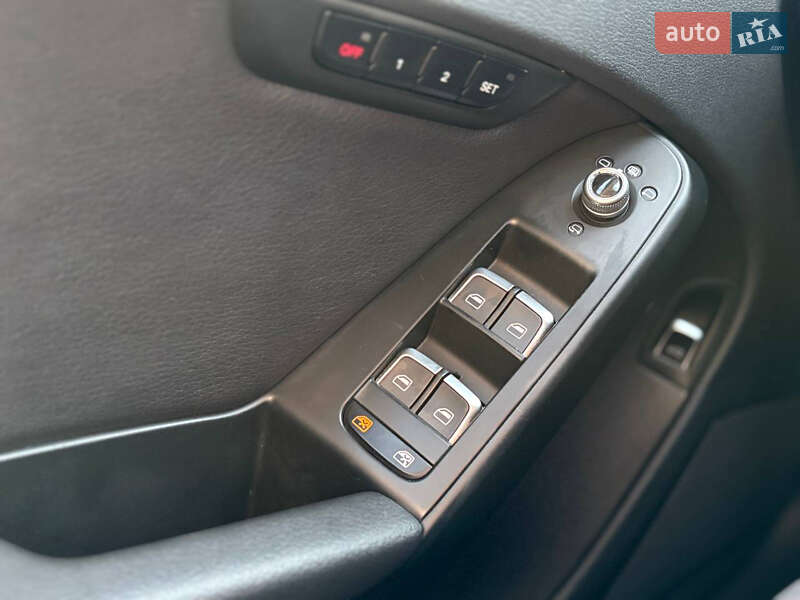 Седан Audi A4 2014 в Житомире