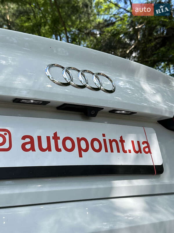 Седан Audi A4 2019 в Белогородке