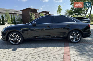 Седан Audi A4 2017 в 
