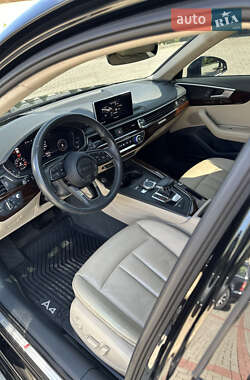 Седан Audi A4 2017 в 