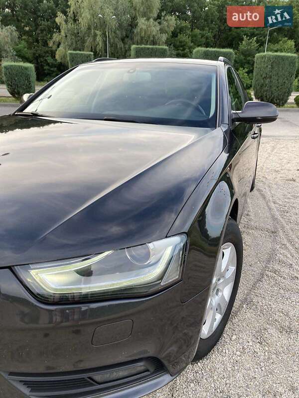Універсал Audi A4 2013 в Дніпрі