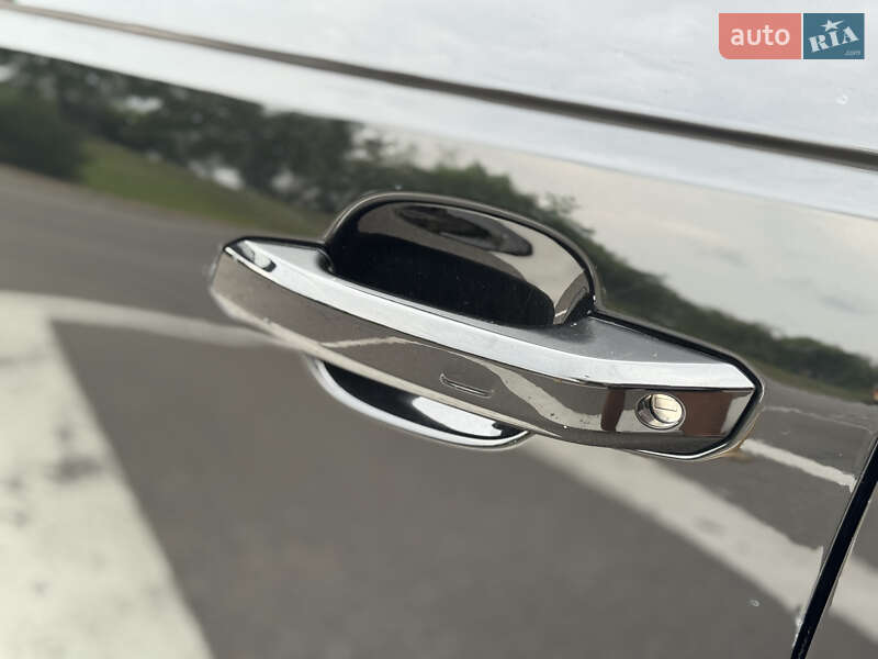 Седан Audi A4 2017 в Киеве